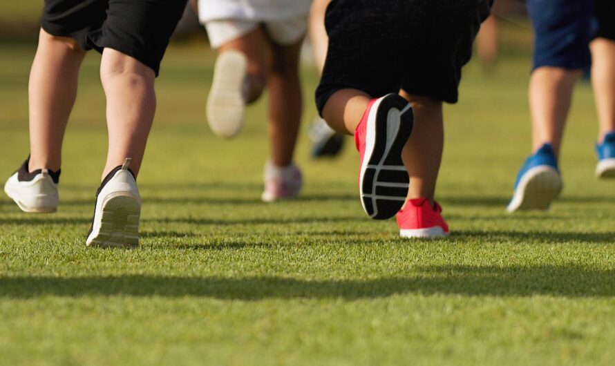 Czy dzieci potrzebują wkładek? Jak dbać o rozwijające się stopy?